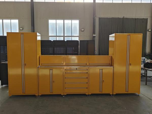 Ang mga bagong customize na mga cabinets ng tool na high-end ay inilunsad