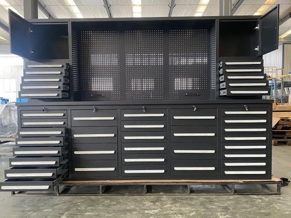 Ano ang mga karaniwang disenyo ng mga workbenches ng tool?