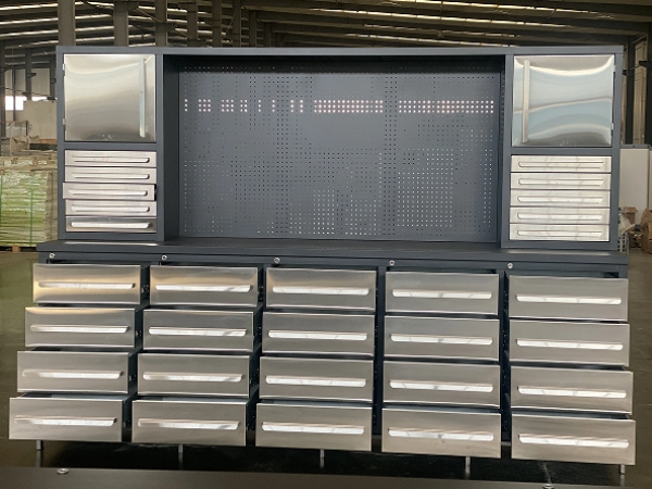 Mekaniko tool workbench