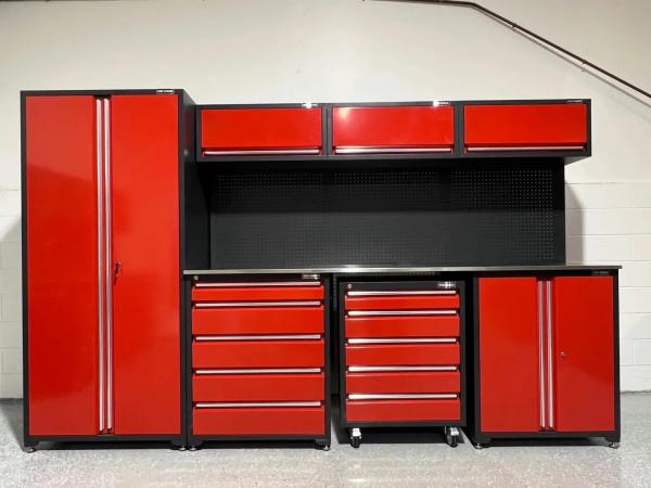 Bagong Paglunsad ng Produkto ng Red Tool Combination Cabinet: Ang makabagong disenyo ay humahantong sa bagong pang -industriya na kalakaran