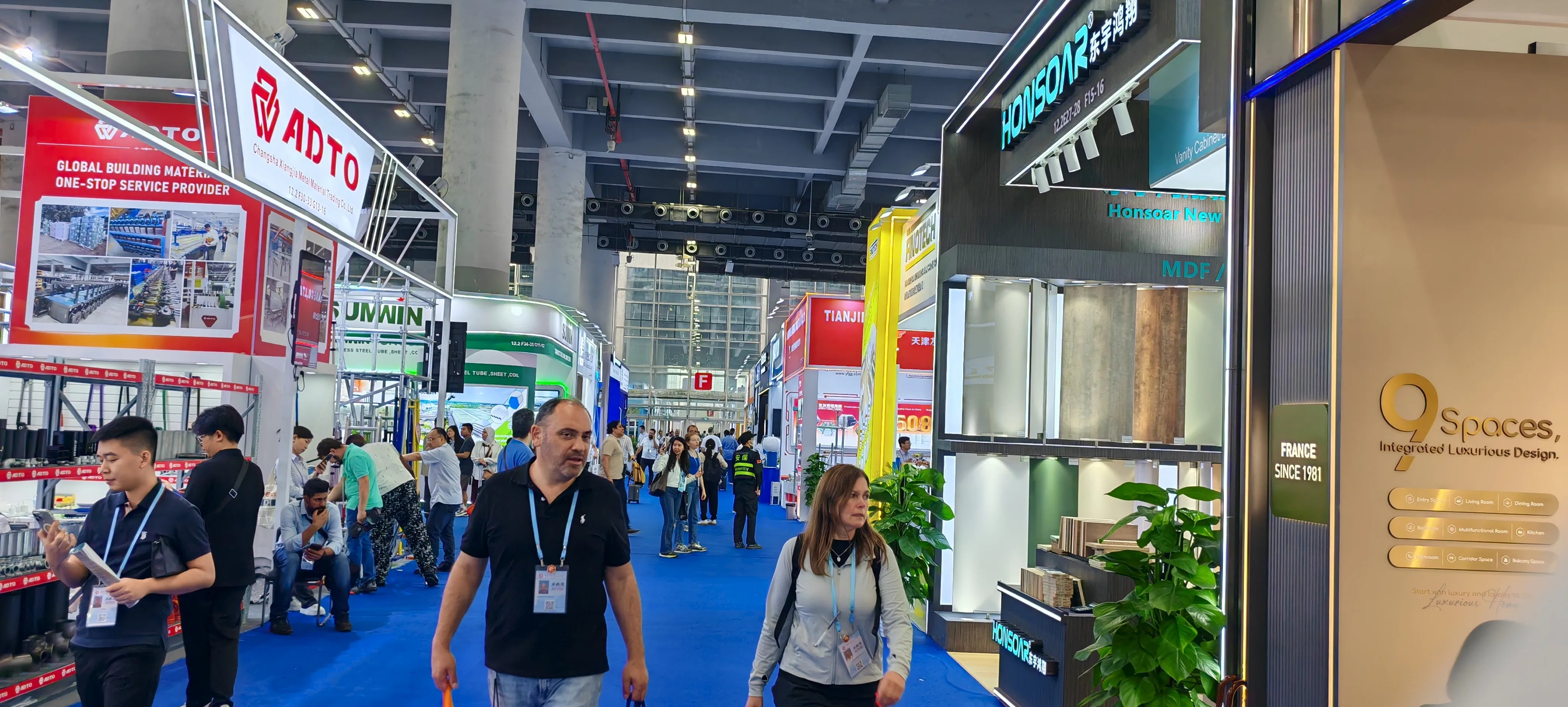 Nagniningning ang Cyjy sa Canton Fair