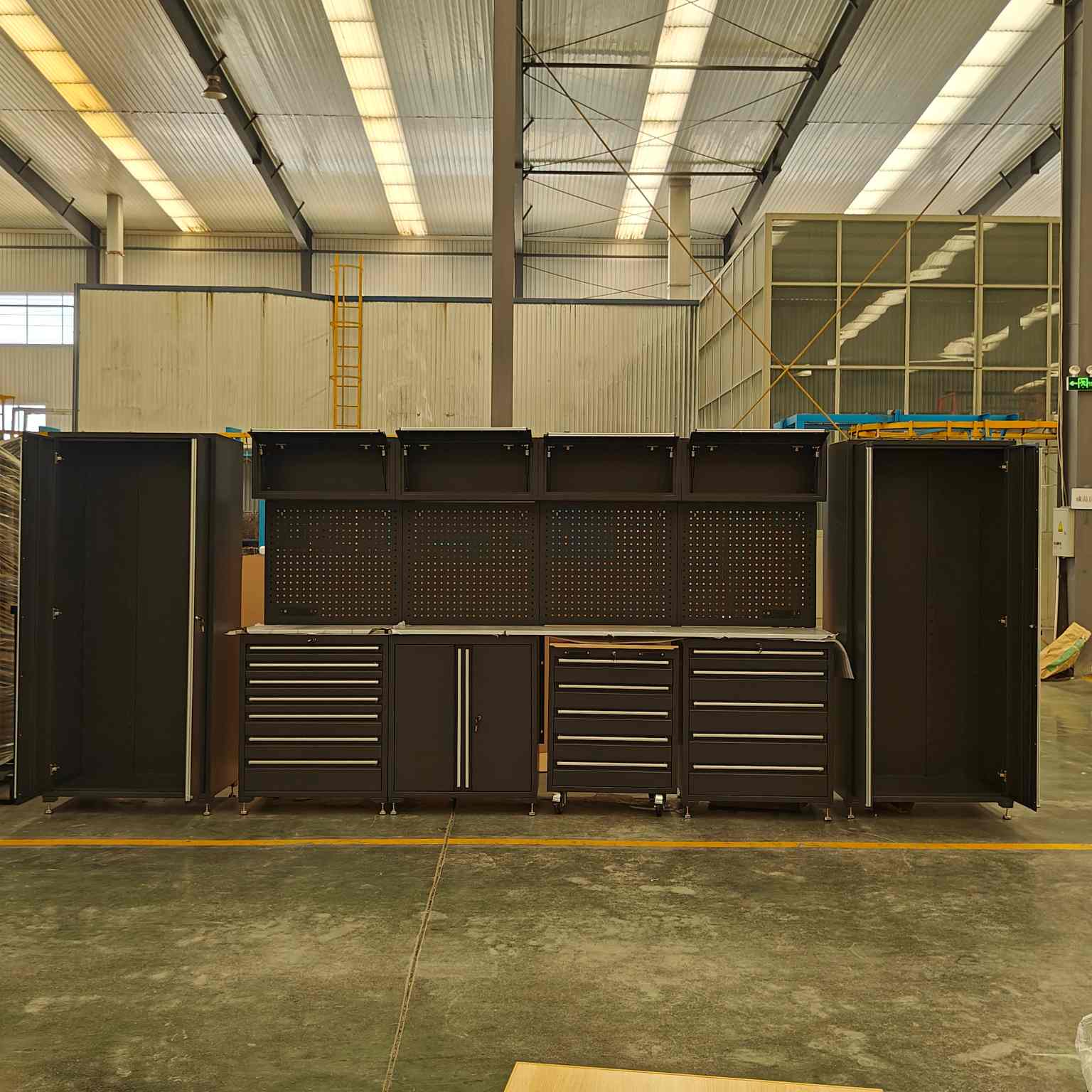 Cold rolled steel garahe cabinet set